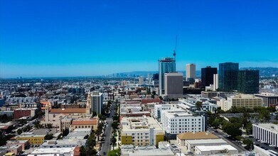 2939 Leeward Ave in Los Angeles, CA - Building Photo - Building Photo