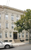 1913 Linden St in Flushing, NY - Building Photo