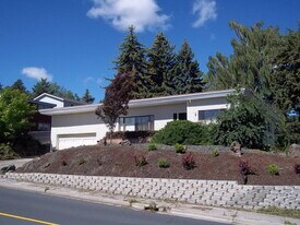 1315 NE Orchard Dr in Pullman, WA - Building Photo