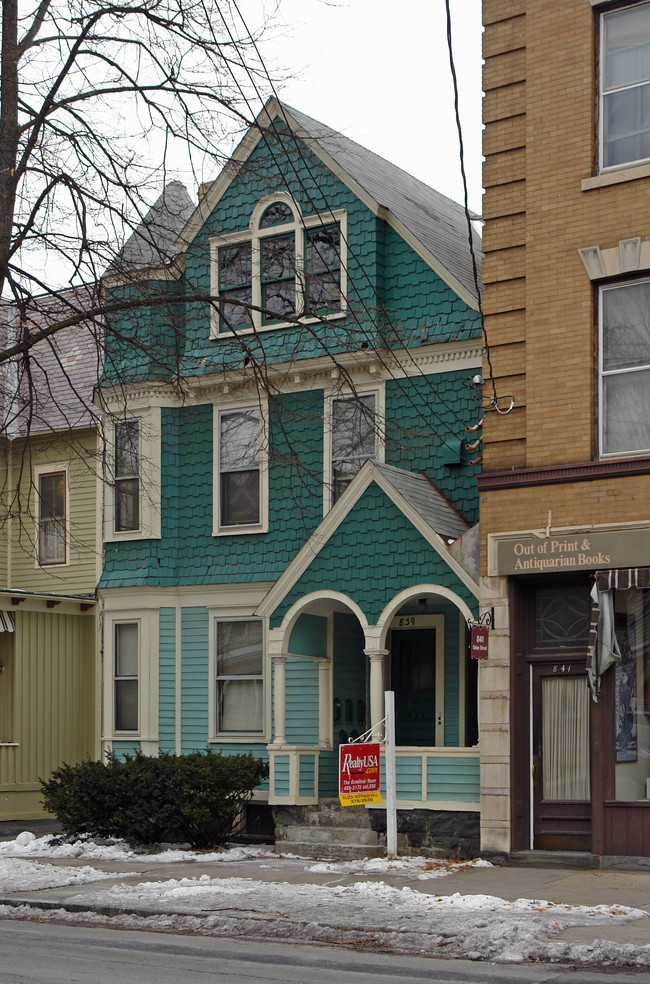 839 Union St in Schenectady, NY - Foto de edificio - Building Photo