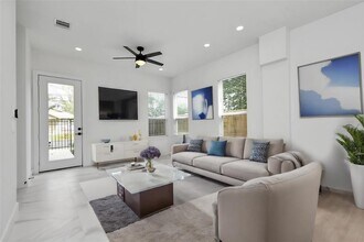 849 Mansfield St in Houston, TX - Building Photo - Building Photo