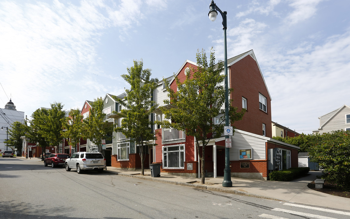 Unity at Bayside in Portland, ME - Foto de edificio