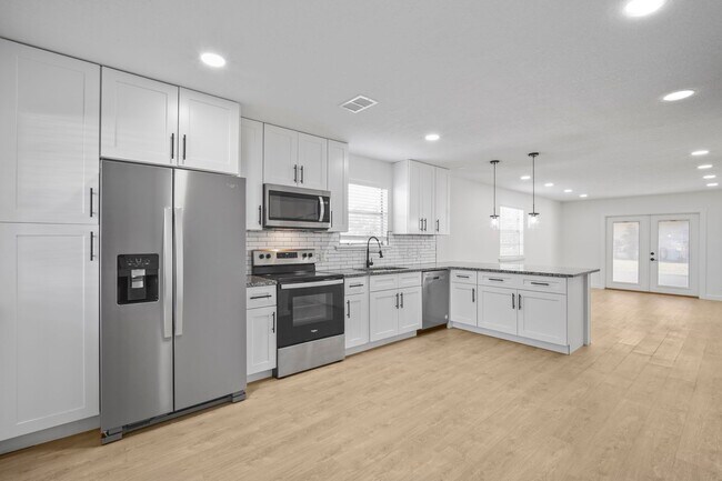 1325 Cheney Hwy in Titusville, FL - Building Photo - Building Photo