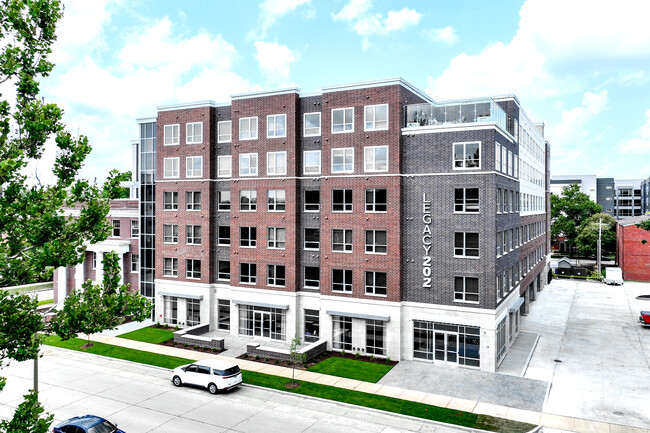 Legacy 202 - Luxury Student Housing