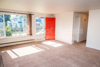 2341 S Wilkeson St in Tacoma, WA - Building Photo - Building Photo