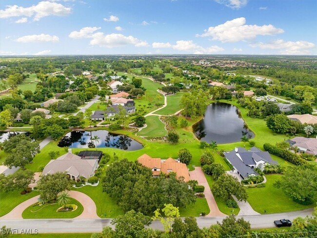 4823 Pond Apple Dr S in Naples, FL - Building Photo - Building Photo