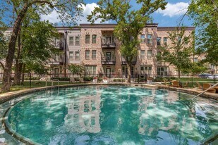 The Canal in Farmers Branch, TX - Building Photo