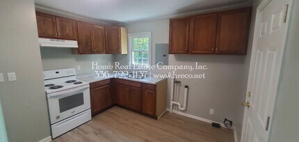 1013 Louise Rd in Winston-Salem, NC - Building Photo - Building Photo