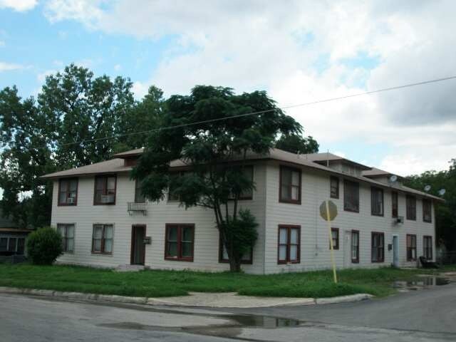 541 Hammond Ave in San Antonio, TX - Building Photo - Building Photo