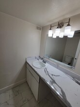 601 NW 42nd Ave in Plantation, FL - Building Photo - Building Photo