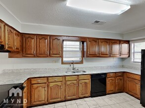 1864 Coral Hills Dr in Southaven, MS - Building Photo - Building Photo