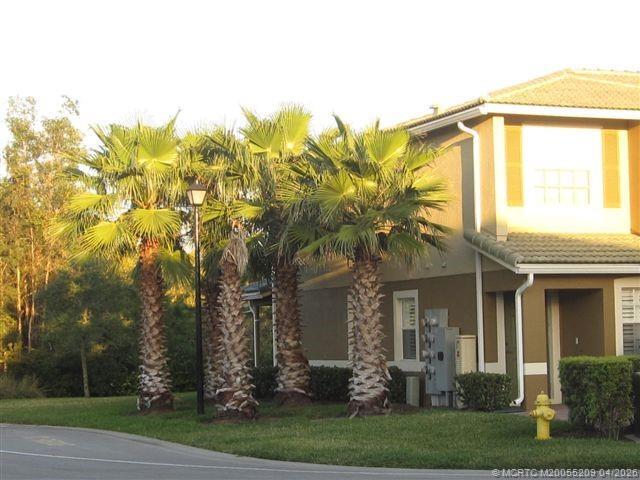 1571 SE Hampshire Way in Stuart, FL - Building Photo - Building Photo