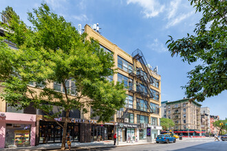 The Theatre Condominium in New York, NY - Foto de edificio - Building Photo