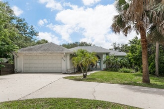 4450 Saxon Dr in Houston, TX - Building Photo - Building Photo