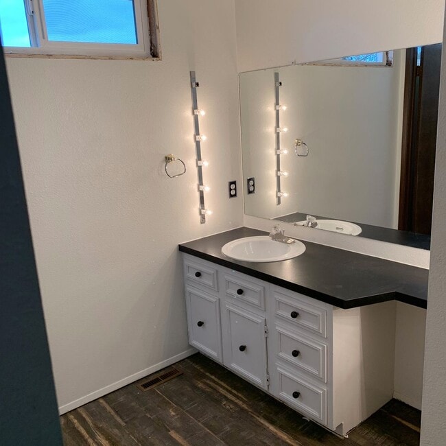 property at 919 Garden