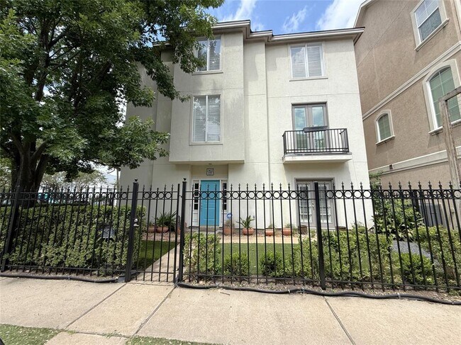 2422 Ralph St in Houston, TX - Building Photo - Building Photo