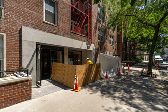 The Montparnasse in New York, NY - Building Photo - Building Photo