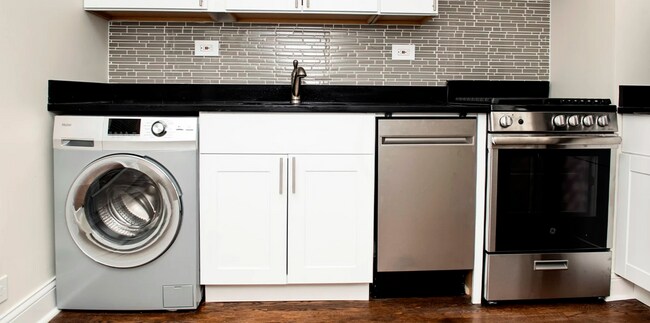 2151 N Fremont St, Unit 1S in Chicago, IL - Foto de edificio - Building Photo