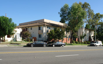 Wilson Apartments in Glendale, CA - Building Photo - Building Photo