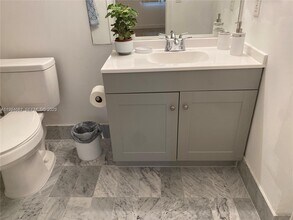 400 SW 134th Way in Pembroke Pines, FL - Building Photo - Building Photo