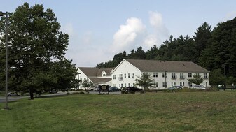 600 Main St in Bolton, MA - Building Photo