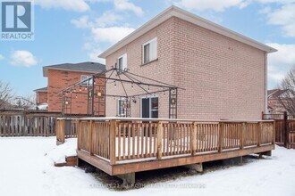 7 Drake Dr in Barrie, ON - Building Photo - Building Photo