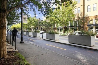 428 Bill Kennedy Wy SE, Unit GG-GG107 in Atlanta, GA - Building Photo - Building Photo