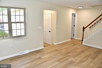 2002 Acorn Dr in Lebanon, PA - Building Photo - Building Photo