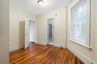 165 Park Street in New Haven, CT - Building Photo - Interior Photo