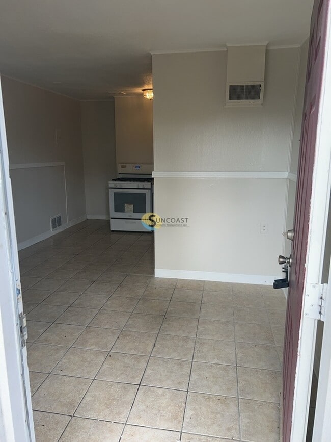 2275 Atlantic Blvd in Jacksonville, FL - Building Photo - Building Photo