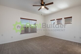 1130 Alegria Rd in Los Lunas, NM - Building Photo - Building Photo