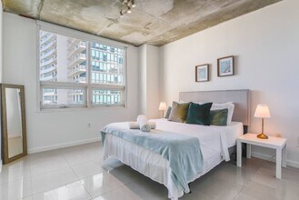 3250 NE 1st Ave in Miami, FL - Building Photo - Building Photo