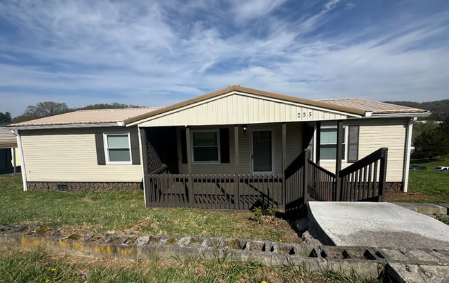 255 Old Stage Trail in Bristol, TN - Building Photo - Building Photo