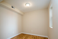 1319 Park Rd NW in Washington, DC - Building Photo - Interior Photo