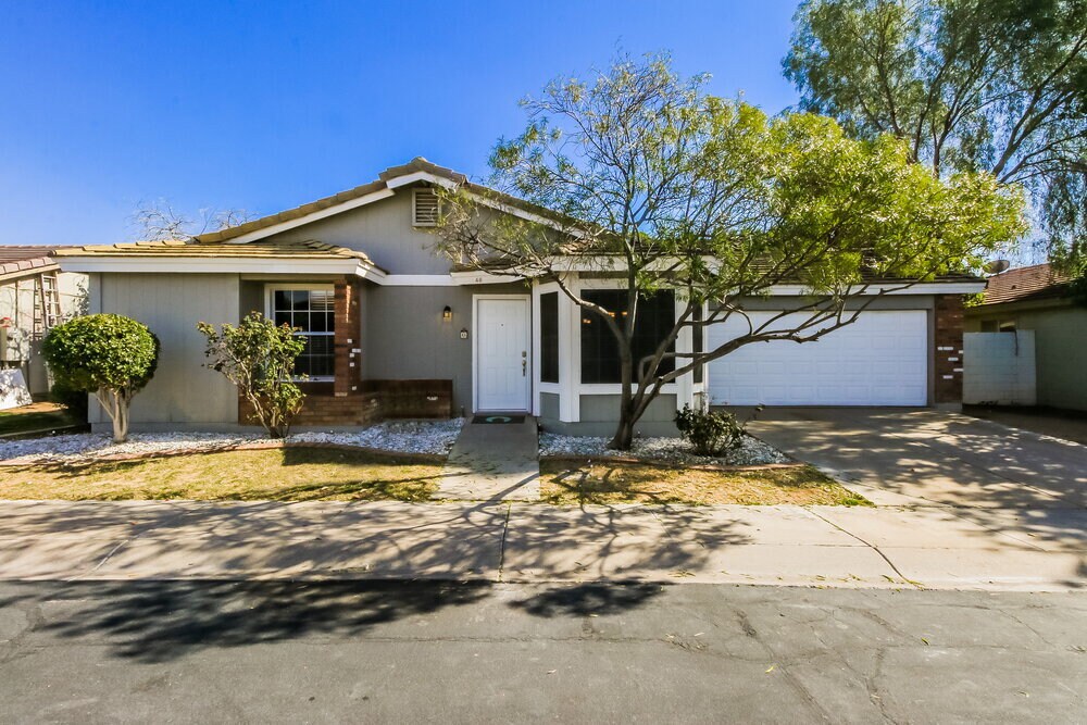 1616 N Alta Mesa Dr in Mesa, AZ - Foto de edificio