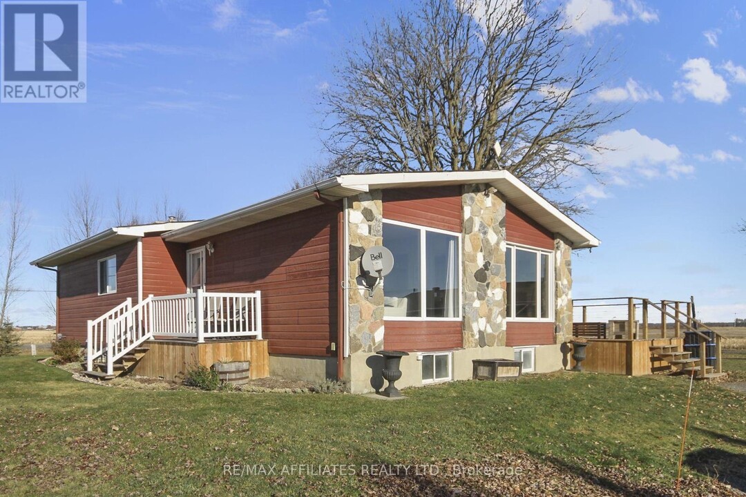 2625 Shea Rd in Ottawa, ON - Building Photo