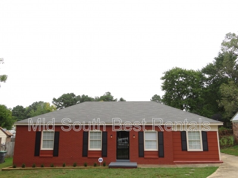 2804 Southmeade Ave in Memphis, TN - Building Photo