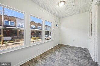 2039 Aikens St in Philadelphia, PA - Foto de edificio - Building Photo