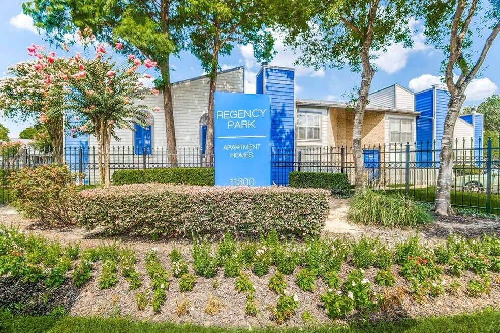 Broadstone Coles Crossing Apartments and Nearby Cypress Apartments For