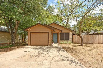 9711 Curlew Dr in Austin, TX - Building Photo - Building Photo