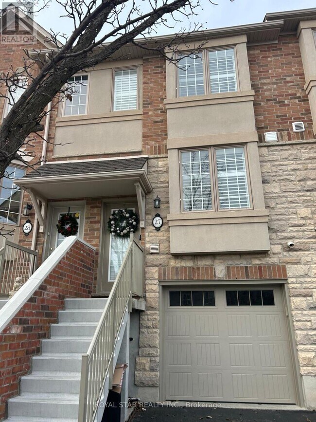 435 English Rose Ln in Oakville, ON - Building Photo - Building Photo