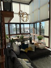 1501 Crest Dr in Manhattan Beach, CA - Building Photo - Building Photo