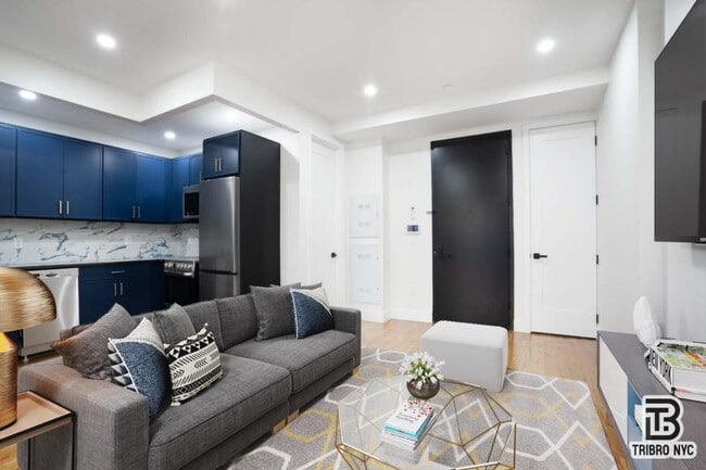 property at 215 S 4th St