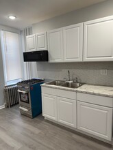 2204 S 15th St, Unit 2 in Philadelphia, PA - Building Photo - Building Photo