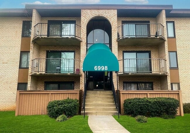 property at 6998 Hanover Pky