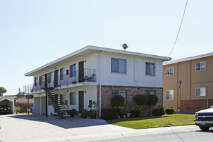 936 Del Mar Avenue Apartments