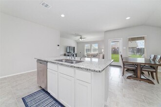 4111 Rapallo Ct in Katy, TX - Foto de edificio - Building Photo