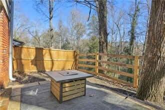 6555 Williamson Dr NE in Atlanta, GA - Building Photo - Building Photo