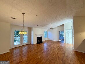 1417 Keys Crossing Dr NE in Atlanta, GA - Building Photo - Building Photo