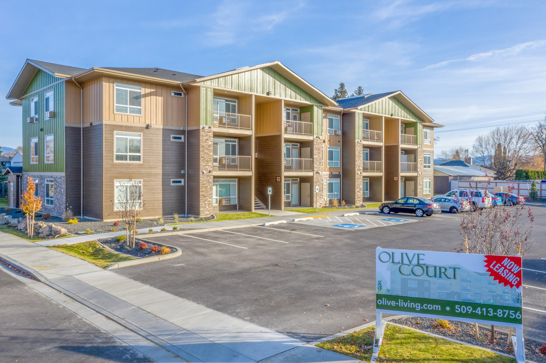 Olive Court in Spokane Valley, WA - Building Photo